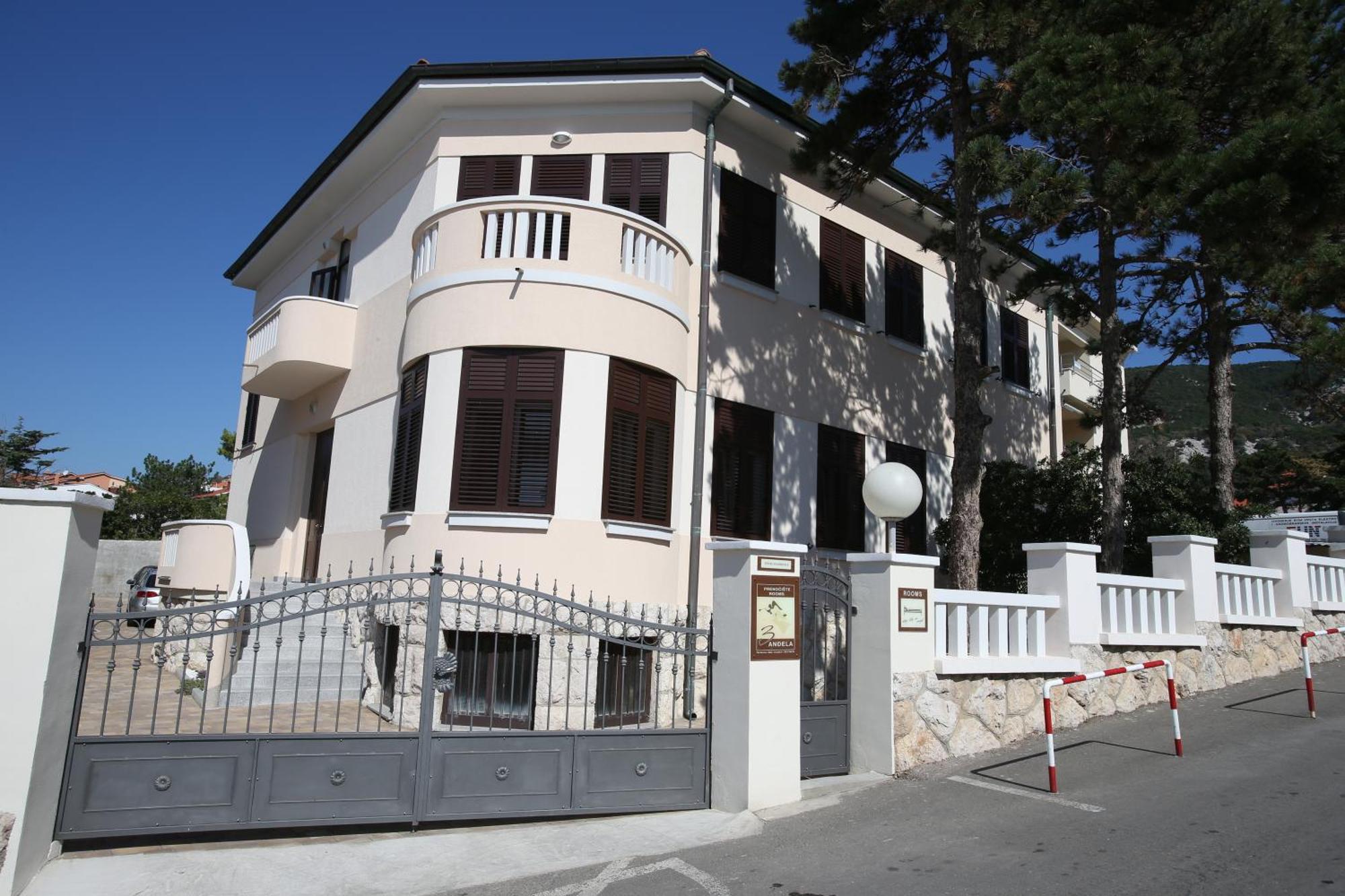 Apartment & Rooms Three Angels Baska  Luaran gambar